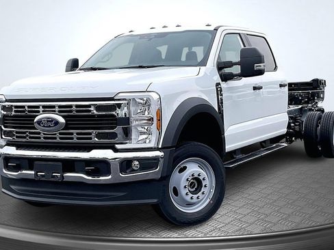 New 2026 Ford F450 XL w/ XL Chrome Package AWD/4WD image 2