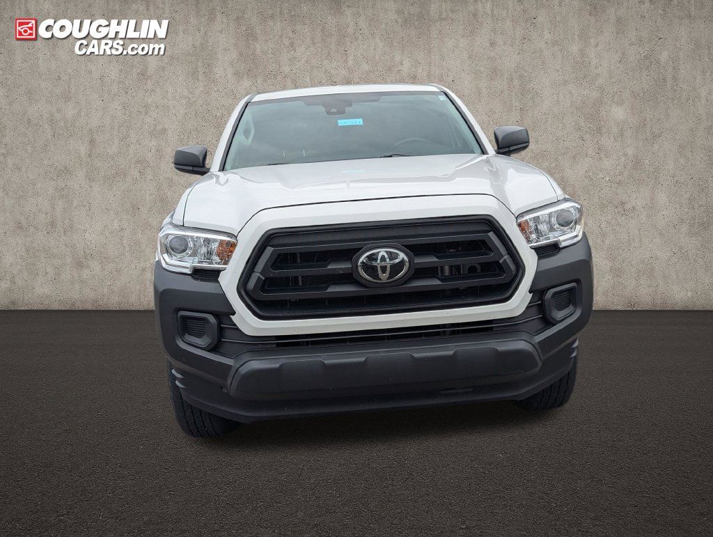 Used 2022 Toyota Tacoma SR RWD image 2