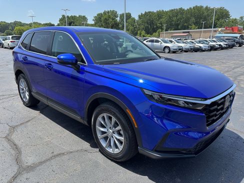 Used 2023 Honda CR-V EX image 2