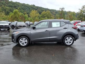 New 2025 Nissan Kicks Play S video 2