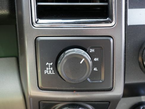 Used 2020 Ford F150 XLT w/ Equipment Group 301A Mid AWD/4WD image 31