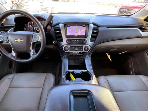 Used 2018 Chevrolet Tahoe LT image 13