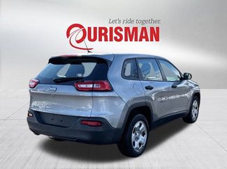 Used 2015 Jeep Cherokee Sport video 2