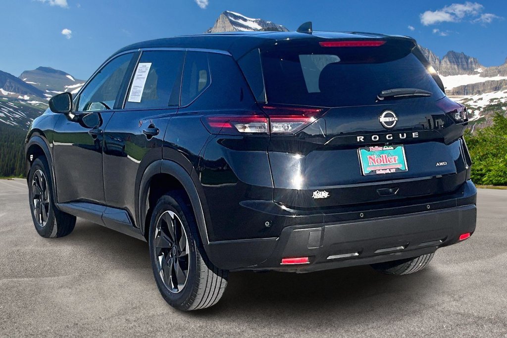 Used 2025 Nissan Rogue SV AWD/4WD image 13