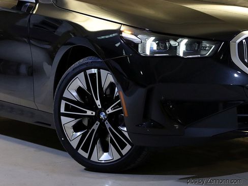 New 2026 BMW 530i xDrive image 3