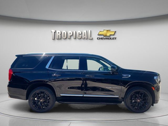 Used 2023 GMC Yukon Denali AWD/4WD image 6