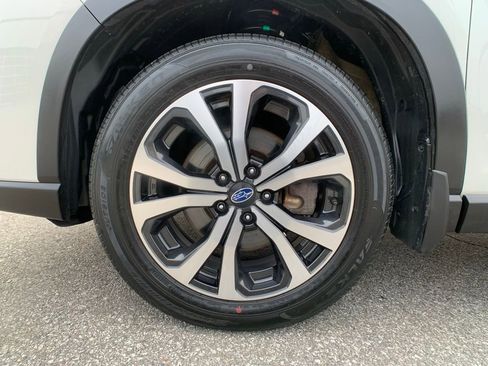 Used 2024 Subaru Forester Limited image 9