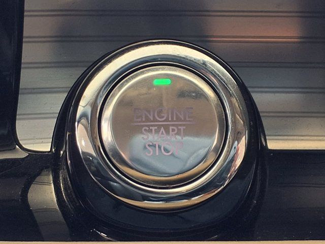 Certified 2022 Lincoln Corsair FWD w/ Equipment Group 101A image 12
