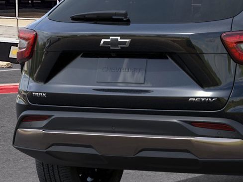 New 2026 Chevrolet Trax ACTIV w/ Driver Confidence Package image 14