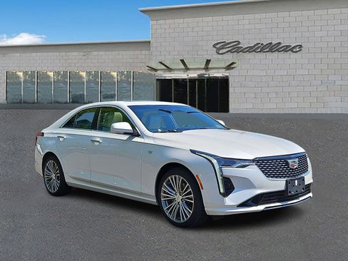 Used 2020 Cadillac CT4 Premium Luxury AWD/4WD image 3