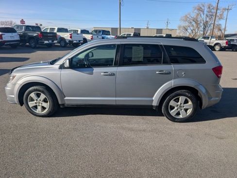 Used 2015 Dodge Journey SE image 9