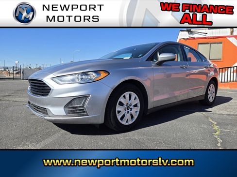 Used 2020 Ford Fusion S image 1