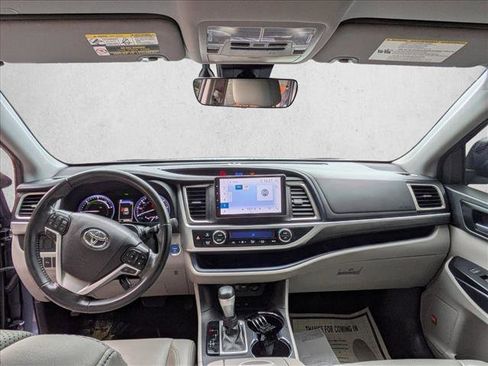 Used 2019 Toyota Highlander Limited image 13