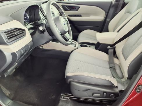 Used 2025 Subaru Forester Premium w/ Convenience Package #1 AWD/4WD image 12