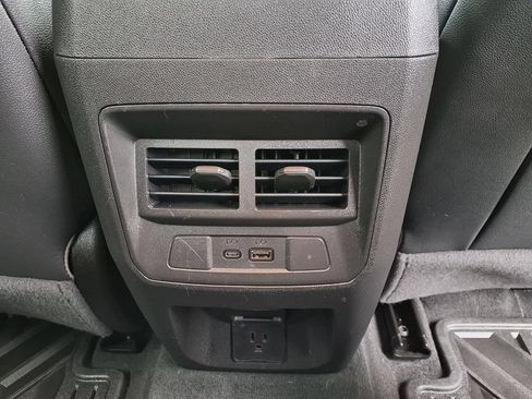 Used 2024 Chevrolet Colorado ZR2 w/ ZR2 Convenience Package III AWD/4WD image 16