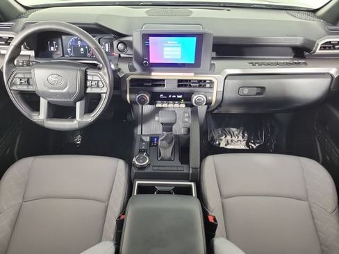 Used 2025 Toyota Tacoma SR5 AWD/4WD image 16