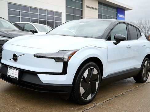 New 2026 Volvo EX30 Ultra image 2