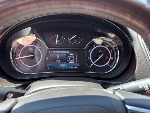 Used 2016 Buick Regal Premium FWD image 10
