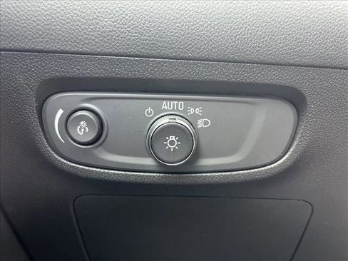 Used 2025 Buick Encore GX Preferred image 20