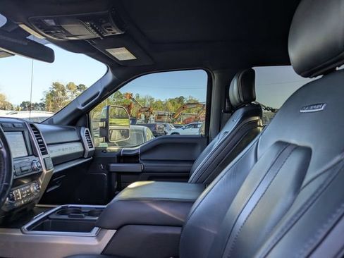 Used 2019 Ford F450 Platinum w/ Platinum Ultimate Package AWD/4WD image 21