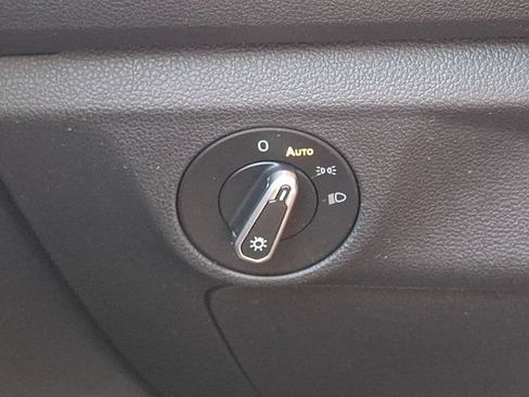 Certified 2023 Volkswagen Jetta Sport FWD image 28