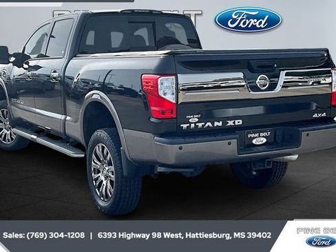 Used 2019 Nissan Titan Platinum Reserve w/ Platinum Utility Package image 2