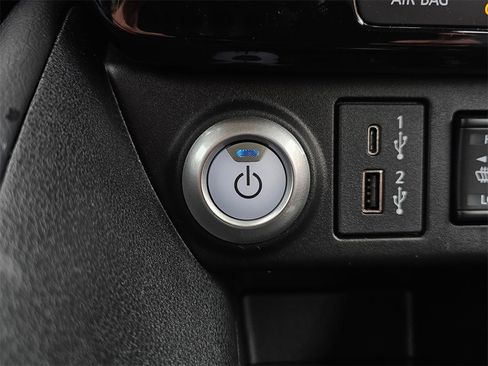 Certified 2024 Nissan Leaf SV Plus image 25