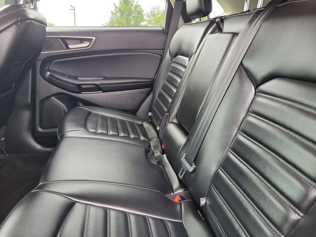 Used 2023 Ford Edge SEL w/ Convenience Package AWD/4WD image 12