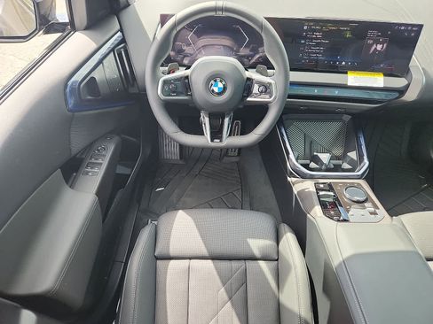 Used 2025 BMW X3 xDrive30i w/ Premium Package AWD/4WD image 11