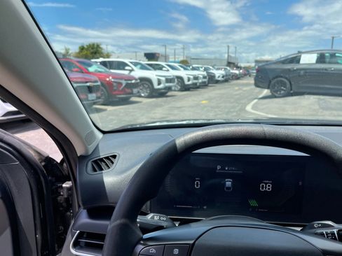 Used 2025 Kia K4 FWD image 35