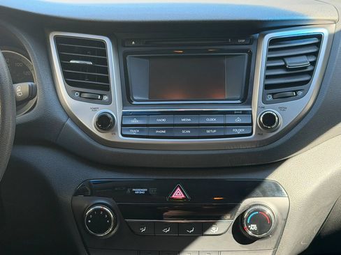 Used 2016 Hyundai Tucson SE w/ Option Group 02 AWD/4WD image 15