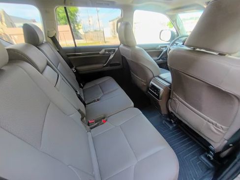 Used 2022 Lexus GX 460 Premium w/ Premium Package AWD/4WD image 57