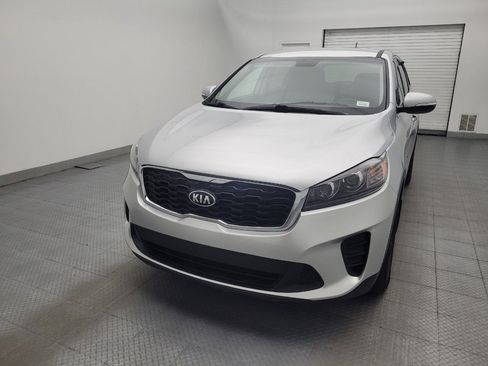 Used 2019 Kia Sorento AWD V6 image 15