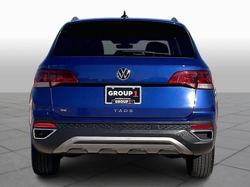 Used 2024 Volkswagen Taos SE image 4