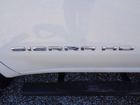 Used 2024 GMC Sierra 2500 Pro w/ Convenience Package AWD/4WD image 16