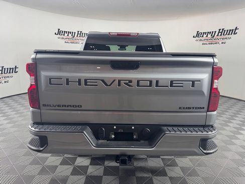 Used 2025 Chevrolet Silverado 1500 Custom w/ Turbomax Blackout Package AWD/4WD image 8