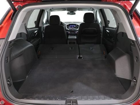 Used 2023 GMC Terrain SLE w/ Driver Convenience Package FWD image 32