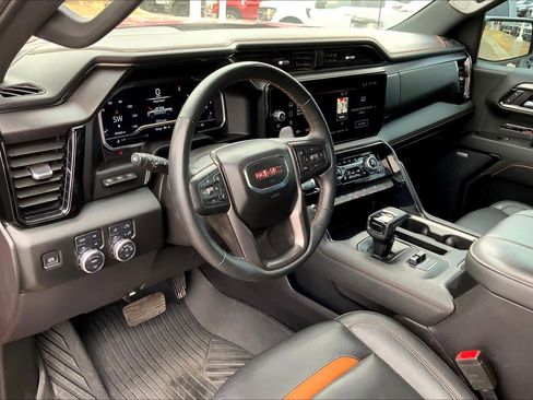 Used 2024 GMC Sierra 1500 AT4 w/ Technology Package image 17