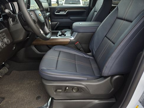 New 2026 Chevrolet Silverado 3500 High Country w/ Technology Package image 16