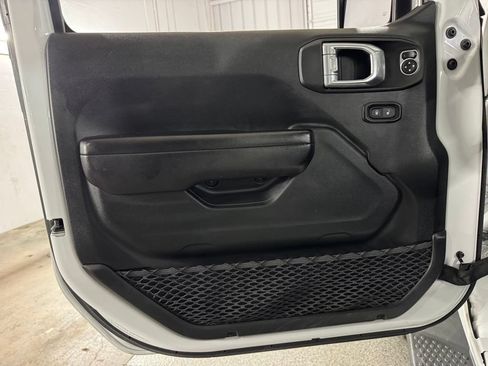 Used 2021 Jeep Wrangler Unlimited Sport AWD/4WD image 35