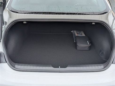 New 2025 Hyundai Ioniq 6 SE image 27