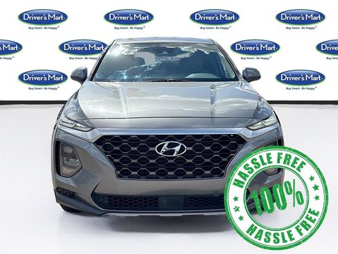 Used 2019 Hyundai Santa Fe SE FWD image 2
