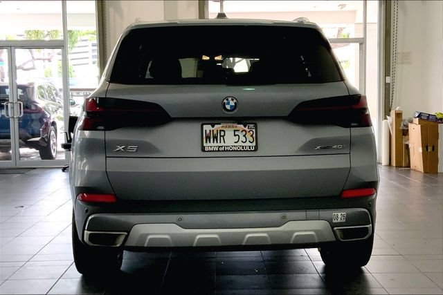 Used 2024 BMW X5 xDrive40i AWD/4WD image 4