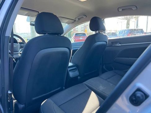 Used 2018 Hyundai Elantra SEL w/ Cargo Package image 12