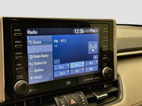 Used 2019 Toyota RAV4 Limited AWD/4WD image 21