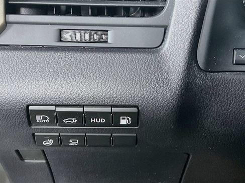 Used 2019 Lexus RX 450h AWD image 9