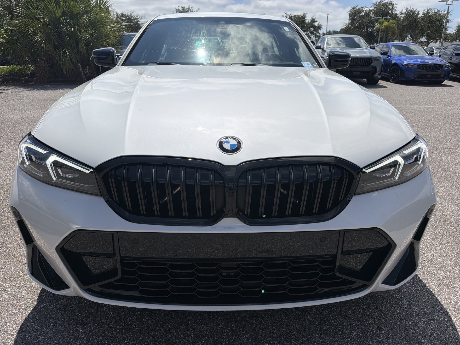 New 2026 BMW 330i Sedan w/ M Sport Package RWD image 2