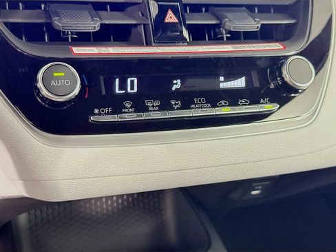 New 2026 Toyota Corolla SE FWD image 19