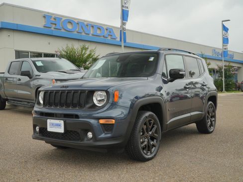Used 2023 Jeep Renegade Altitude w/ Convenience Group I AWD/4WD image 1