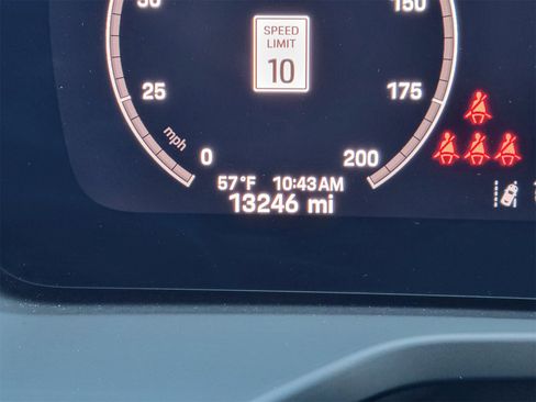 Certified 2024 Porsche Panamera image 16